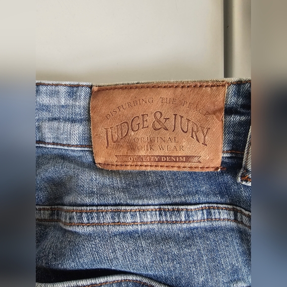 MENS JUDGE AND JURY JEANS (31) - Picture 3 of 4